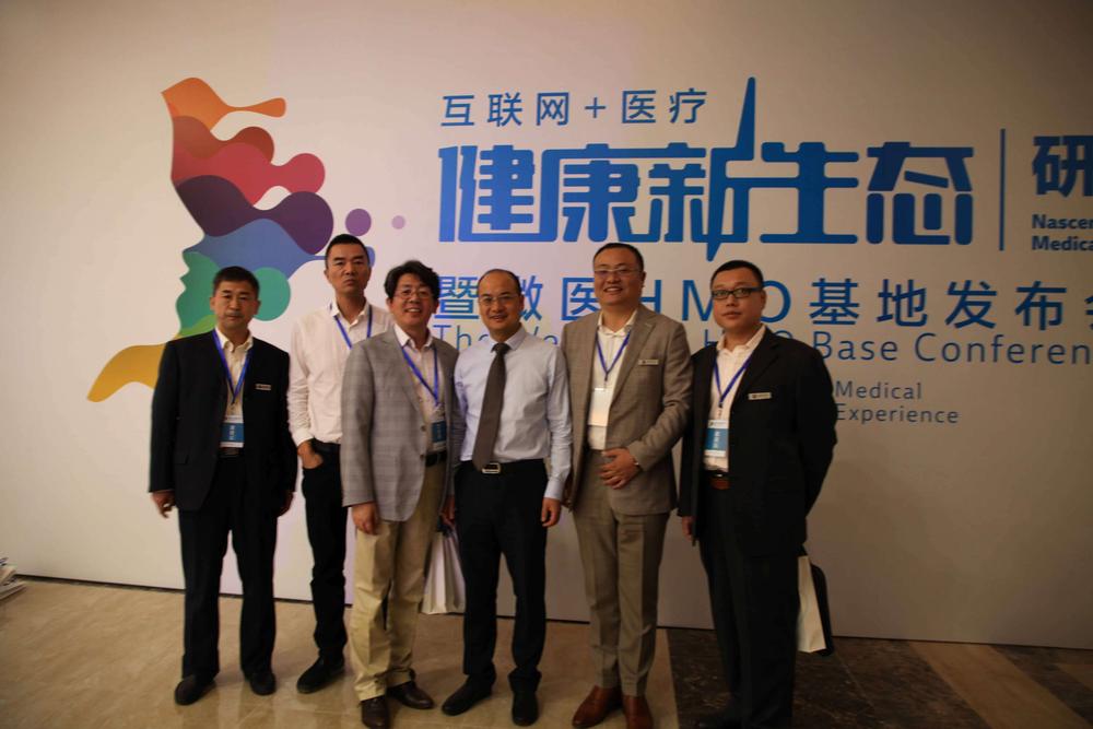 与微医集团创始人兼CEO廖杰远先生合影 (3).jpg